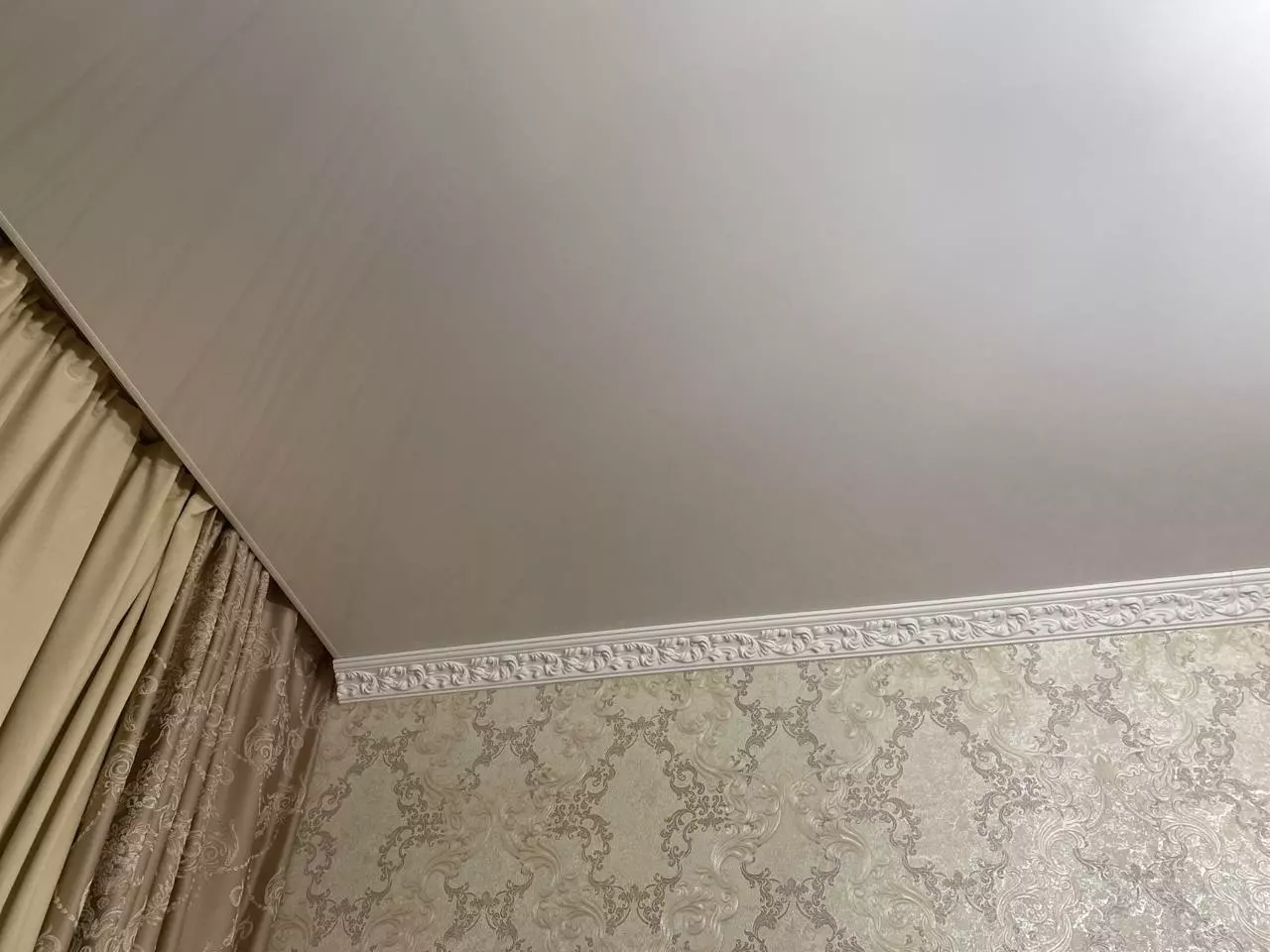 Натяжной потолок для студии, фото 1